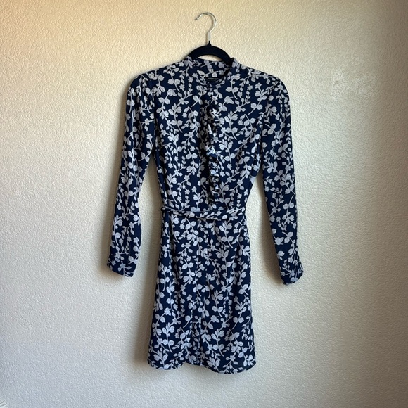 Banana Republic button front dress with belt - Picture 1 of 5